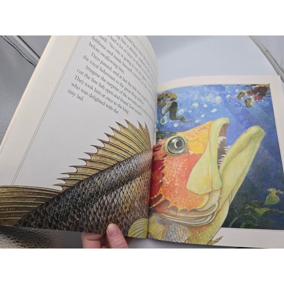 Tom Thumb Retold and Illustrated Richard Jesse Watson Hardcover Childrens Book - Picture 6 of 7